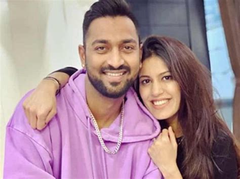 Watch: Krunal Pandya and wife Pankhuri take the "This or That ...