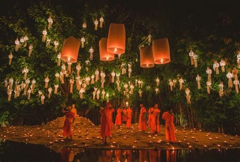 Yi Peng (Yee Peng) - Sparkling Chiang Mai Lantern Festival of Light