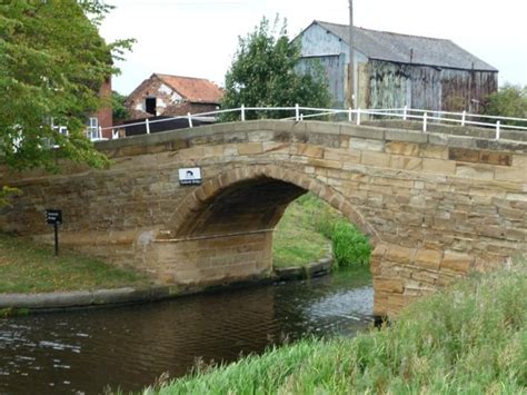 Tankard's Bridge, Selby Canal © Christine Johnstone :: Geograph Britain and Ireland