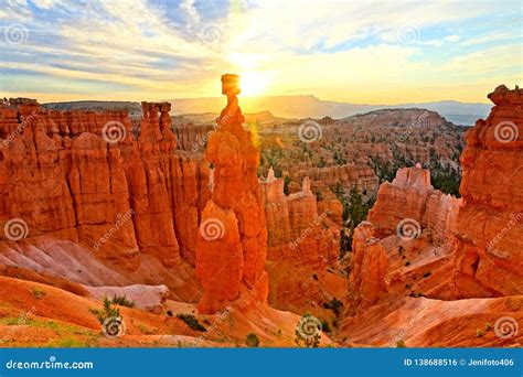 Red Hoodoos, Sunrise Point, Bryce Canyon Royalty-Free Stock Photo | CartoonDealer.com #79353687