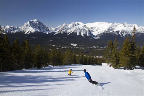 The Lake Louise Ski Resort | Go Ski Alberta