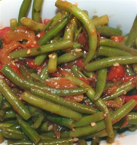 Italian-Fusion: Green Beans with Garlic & Tomatoes