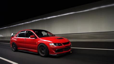 Here's How The Mitsubishi Lancer Evolution Evolved