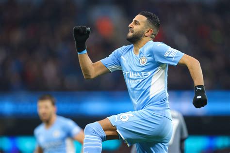 Mahrez is thriving in a more patient City team – and is now playing ...