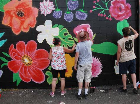 Lady Pink Blossoms in Welling Court Mural Project NYC – 2020 | Brooklyn Street Art