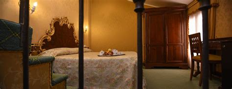 Hotel San Moise' in Venice - Room Deals, Photos & Reviews