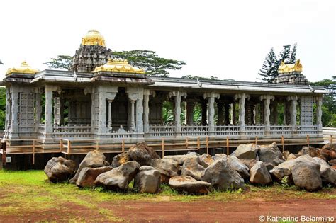 Spirituality and Structure at Kauai’s Hindu Monastery | Travel the World