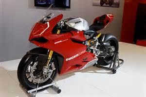 File:Paris - Salon de la moto 2011 - Ducati - 1199 Panigale S - 005.jpg - Wikimedia Commons