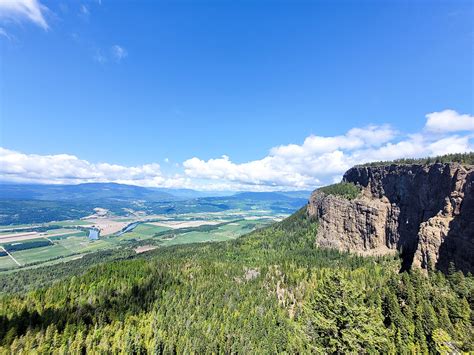 Hiking Enderby Cliffs