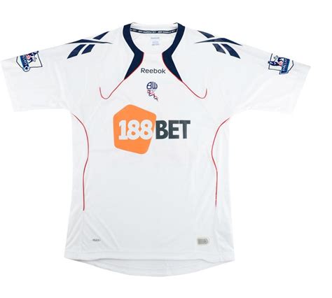 Bolton Wanderers 2010-11 Home Kit