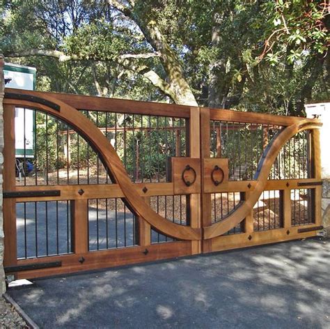 Wood & Steel Bar Driveway Gate | Elements of the Garden - Walls, Fences ...