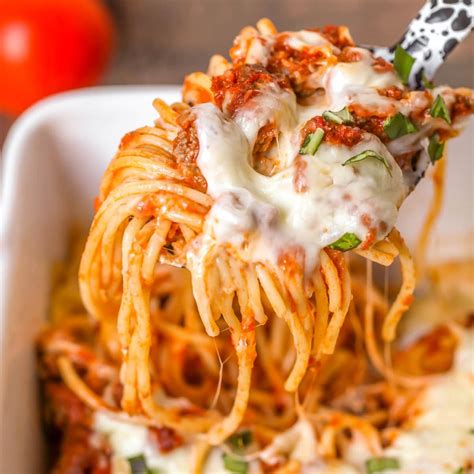 Easy Cheesy Baked Spaghetti Recipe | Lil' Luna