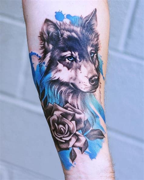 Pin by FELISHA OROXANA on Quinoa | Wolf tattoo design, Wolf tattoos for women, Wolf tattoo