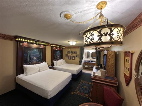 PHOTOS, VIDEO: Tour A Disney Princess-Themed Royal Guest Room at Disney’s Port Orleans Resort ...