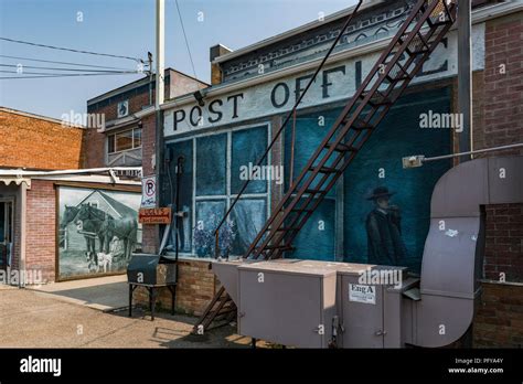 Historic Lacombe 1890 - 1910, Back alley heritage murals by artist Tim ...