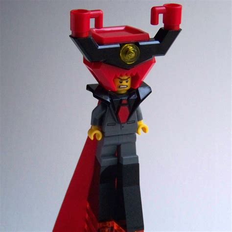 Cavort: LEGO Movie: Lord Business' Evil Lair 70809 Minifigure Review