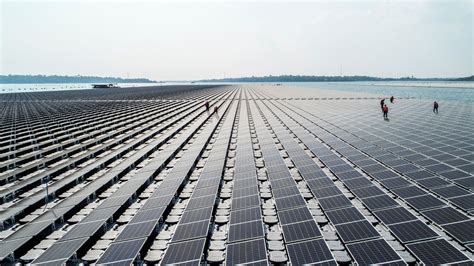 Singapore Unveils One of World's Largest Floating Solar Power Farms