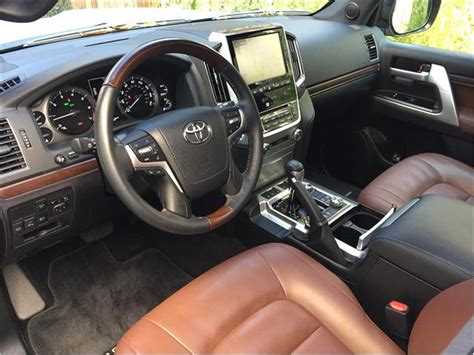 2020 Toyota Land Cruiser: 201 Interior Photos | U.S. News