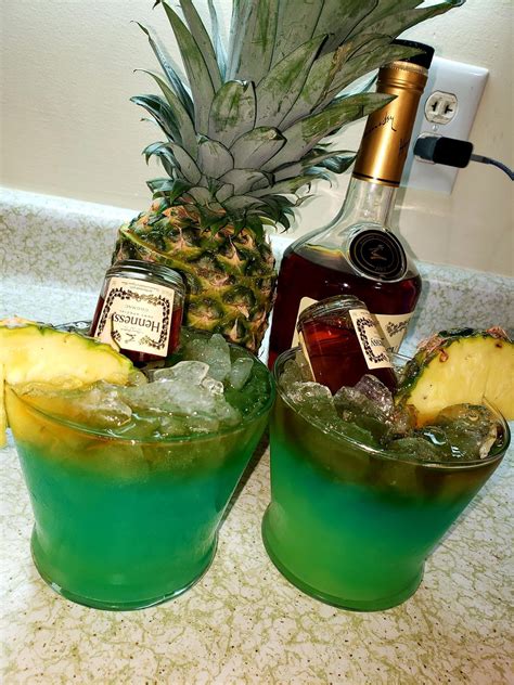 Hurricane punch | Fruity alcohol drinks, Mixed drinks recipes, Alcohol ...