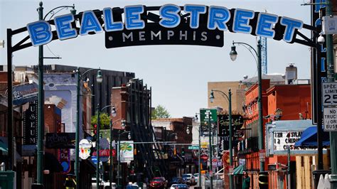 Beale Street bars remain open despite COVID-19 closures