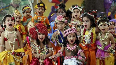 Janmashtami 2018: Understanding the significance of Rasleela, Dahi Handi on Lord Krishna's birthday