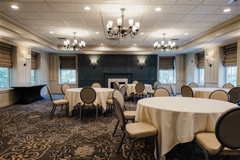 Inn at Middletown Weddings | Perfect for Intimate City Gatherings