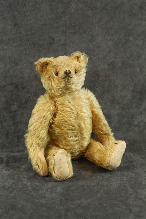 Lot - VINTAGE TEDDY BEAR