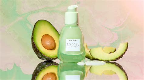 Glow Recipe's New Avocado Ceramide Recovery Serum Soothes Redness in Two Ways | Review | Allure