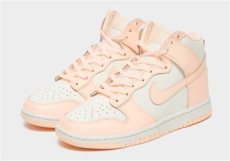 Nike Dunk High Women’s Crimson Tint DD1869-104 | SneakerNews.com