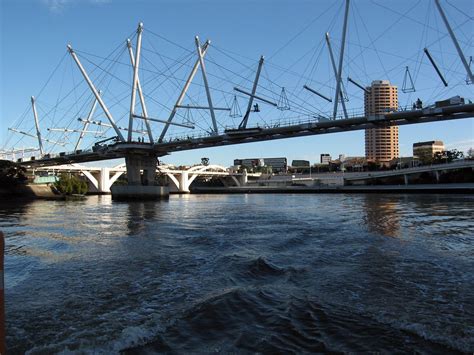 2009/07/14 UQ St. Lucia, Brisbane River, Customs House, Mount Coot-tha ...