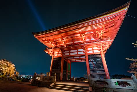 Cherry Blossom Night Lighting at Kiyomizudera Temple - Travel Caffeine