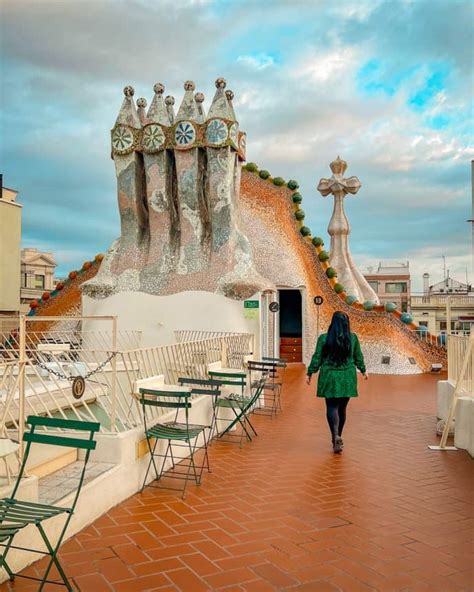 Casa Batlló Barcelona - Visit Gaudi’s Dragon House Of Bones (2024)!