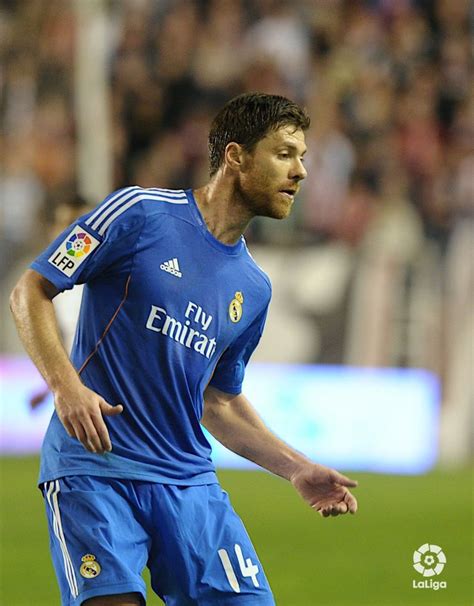 Xabi Alonso renews at Real Madrid | LaLiga