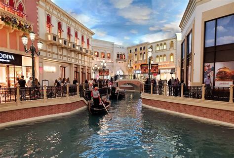 Gondola Rides at the Venetian - Ticket Prices, Cost & Hours, Las Vegas