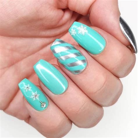 31 Posh Tiffany Blue Nail Polish Designs – NailDesignCode