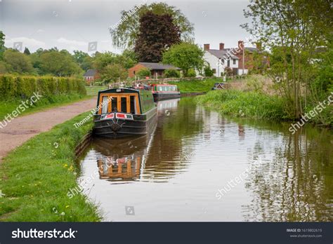 807 Llangollen canal Images, Stock Photos & Vectors | Shutterstock