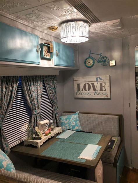 45 Best And Beautiful RV Decorating Ideas For Fun Summer Camp 2019 ...