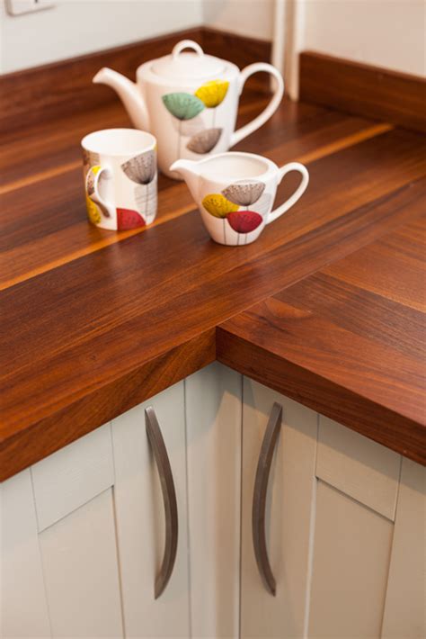 Solid Oak & Beech Kitchen Worktops - Solid Wood Kitchen Cabinets