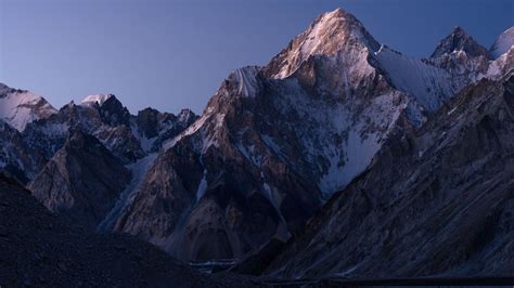 This Climber Just Scaled All of the 8,000-Meter Peaks, Again - Outside Online