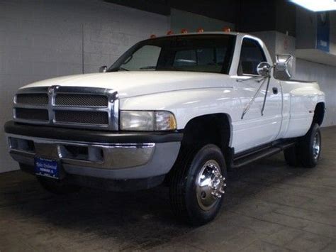 Sell used 1995 Dodge Ram 3500 Reg Cab 4WD Dually 5.9L Cummins 133K in Newark, Illinois, United ...