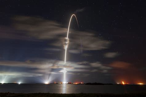 SpaceX launch anomaly occurs on Falcon 9 Starlink satellite mission