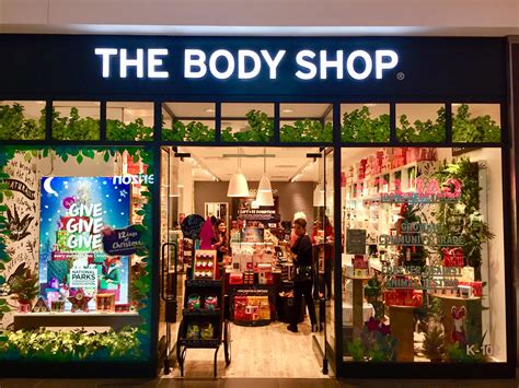 The Body Shop - Holiday 2018 - Chicago, IL | The body shop, Holiday ...