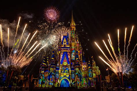 VIDEO Walt Disney World welcomes back Happily Ever After at Magic Kingdom