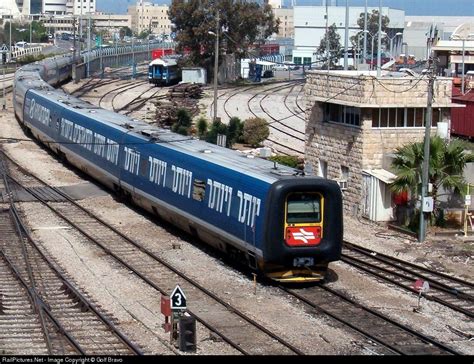 New Jerusalem-Tel Aviv Express Train Line Makes First Test Run - I24NEWS