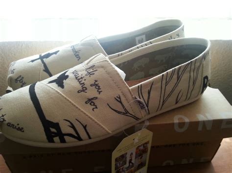 TOMS Bird Silhouette Shoes With Beatles Lyrics. - Etsy