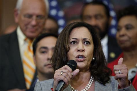 Is Kamala Harris Now the 2020 Election Favorite to Take on Trump ...