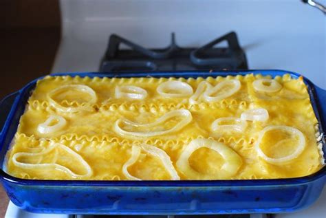 Omnomicon makes » cheddar & potato pierogi lasagna