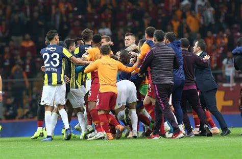 Galatasaray Fenerbahce - Fenerbahçe Galatasaray maçı kaç kaç? Canlı ...