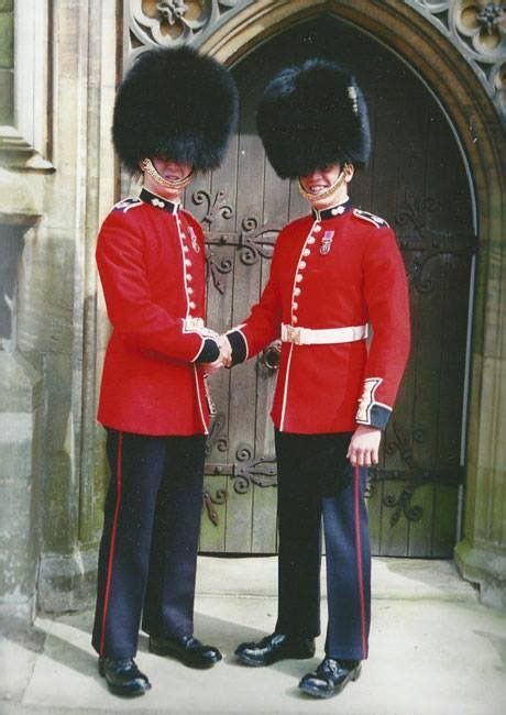 17 Best images about BRITISH ROYAL GUARD on Pinterest | Irish, London and Households