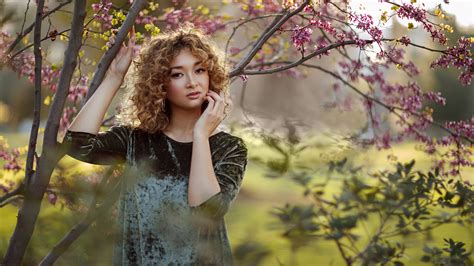 Backlit Portrait Photography For Beginners | Bidun Art